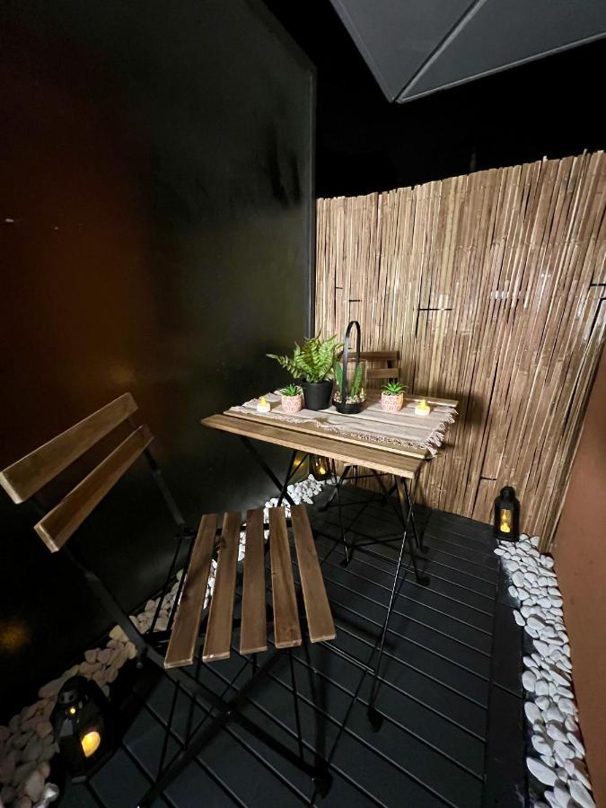 "Moonlight" Gare A 10Min De Paris, Wifi, Terrasse , Parking Lägenhet Argenteuil Exteriör bild