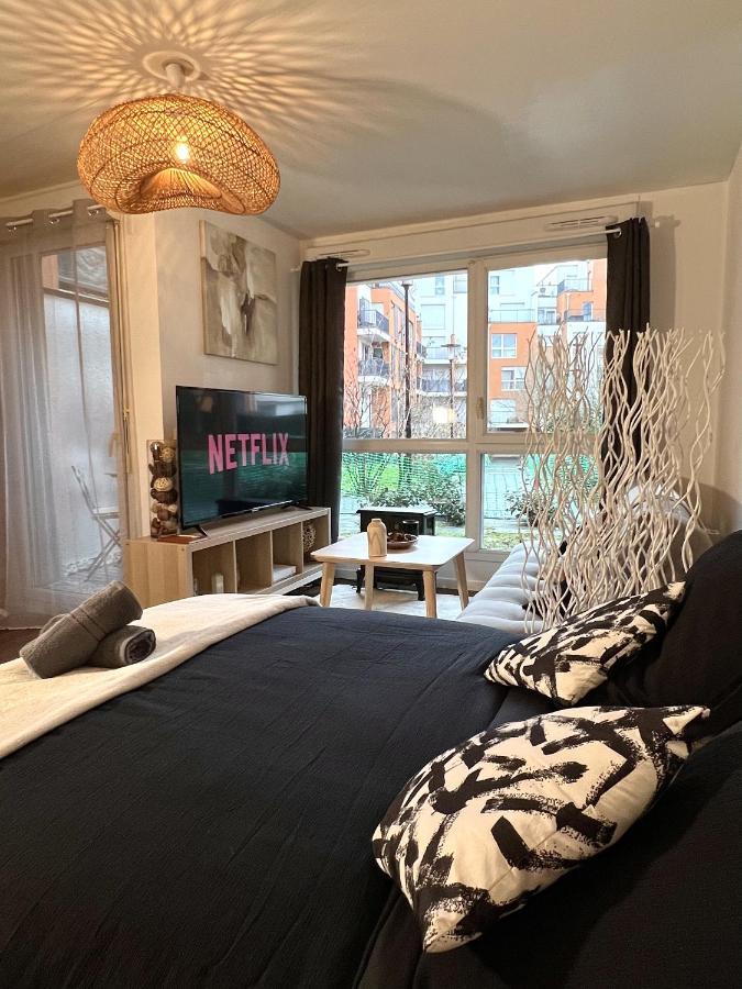 "Moonlight" Gare A 10Min De Paris, Wifi, Terrasse , Parking Lägenhet Argenteuil Exteriör bild